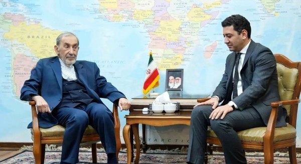 مستشار خامنئي يحذر من خطير كبير يهدد أمن إيران إن نفذت خطة ترامب في منطقة القوقاز