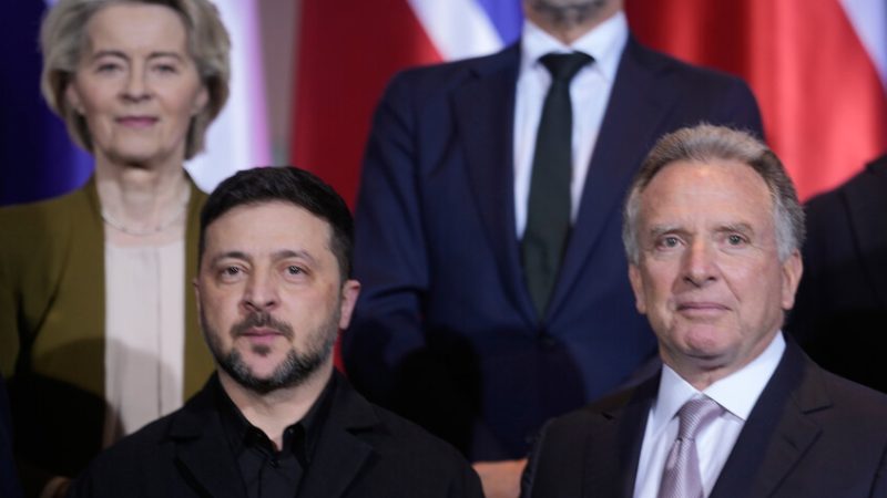 مسؤولون أمريكيون: تسوية نحو 90% من الخلافات بشأن اتفاق سلام في أوكرانيا