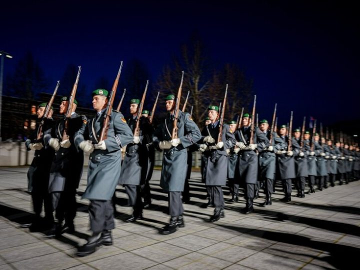 لافروف: خطط ميرتس لإنشاء أكبر جيش في أوروبا دليل على انتعاش النزعة العسكرية في ألمانيا