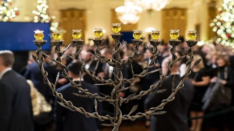 ترامب يقيم حفل استقبال بمناسبة “حانوكا”