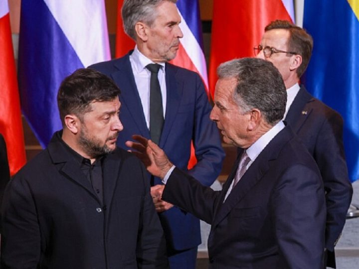 مصدر حكومي أوكراني: إجبار كييف على الاستسلام أو استمرار النزاع