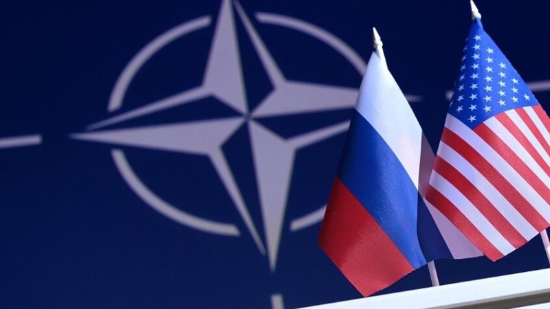 السفير الأمريكي لدى “الناتو” يعلق على تصريحات روته بشأن الاستعداد لـ”الحرب مع روسيا”