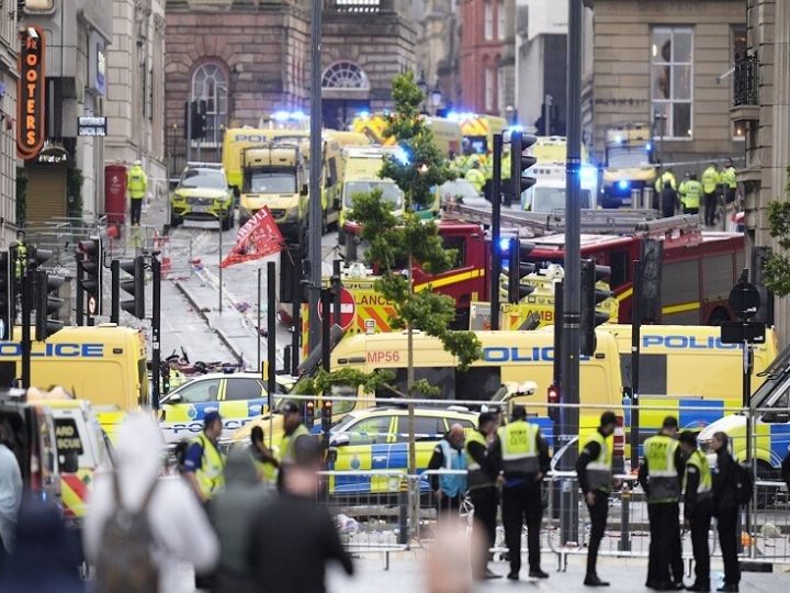 الحكم بالسجن 21 عاما ونصف العام على منفذ حادث دهس مشجعي ليفربول