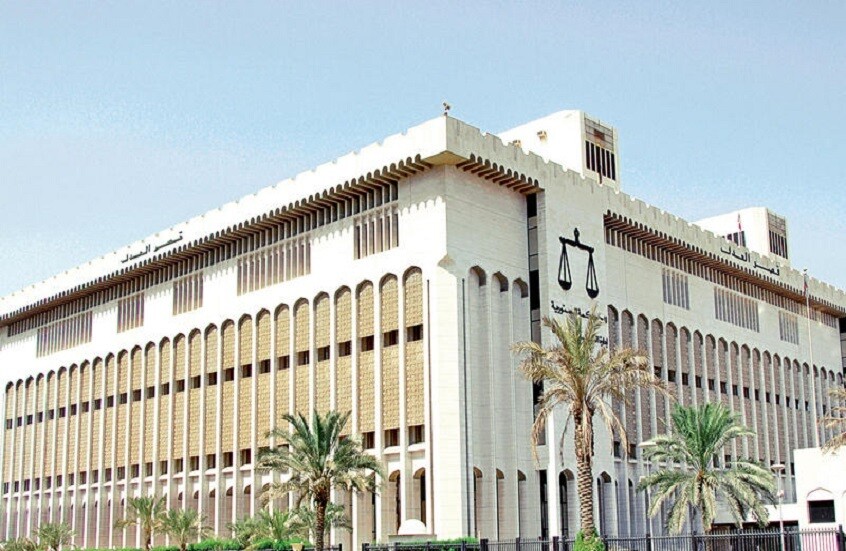 الكويت.. تطور جديد في قضية “المصروفات السرية” المتهم فيها وزير دفاع سابق