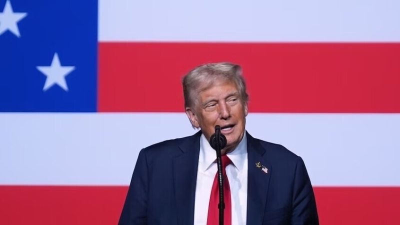 “هناك أشياء سيئة تحدث”.. ترامب يحذر اليهود