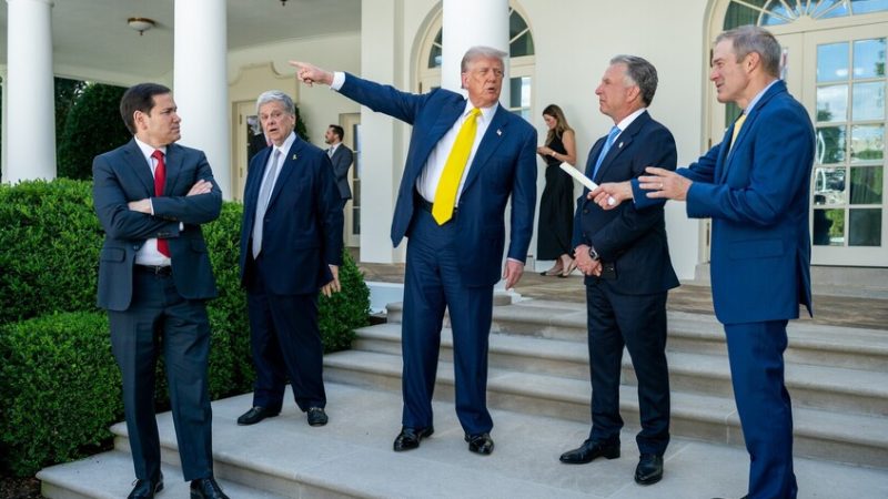 ترامب يشيد بويتكوف: الرجل المناسب للتسوية الأوكرانية