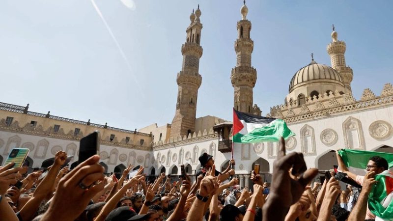 “ساعة واحدة تفصل أطفال غزة عن الموت”.. الأزهر يهاجم إسرائيل في بيان عبر مرصده