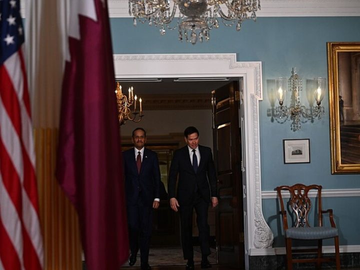 وزير الخارجية الأمريكي ونظيره القطري يبحثان التعاون الثنائي وملفي غزة وسوريا