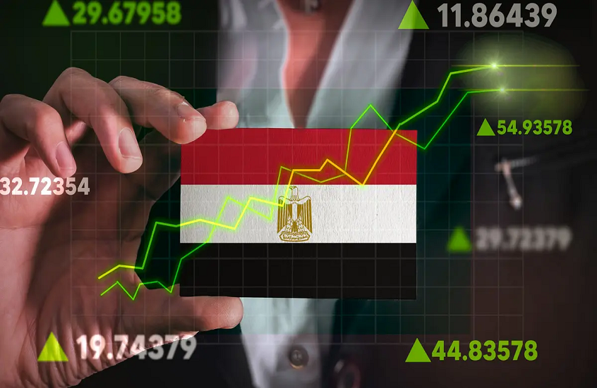 خبيرة مصرية تحذر من مخاطر تهدد الاقتصاد المصري.. ورئيس الحكومة يكشف عن توجهات جديدة