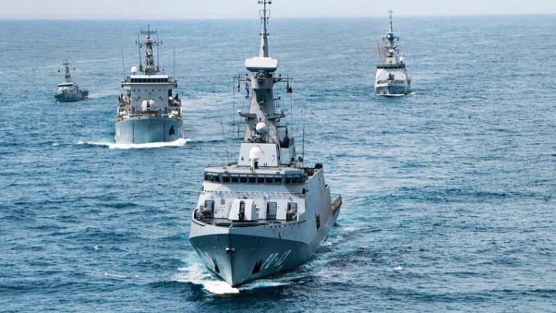 فنزويلا.. سفن حربية ترافق ناقلات النفط لحمايتها من القوات الأمريكية