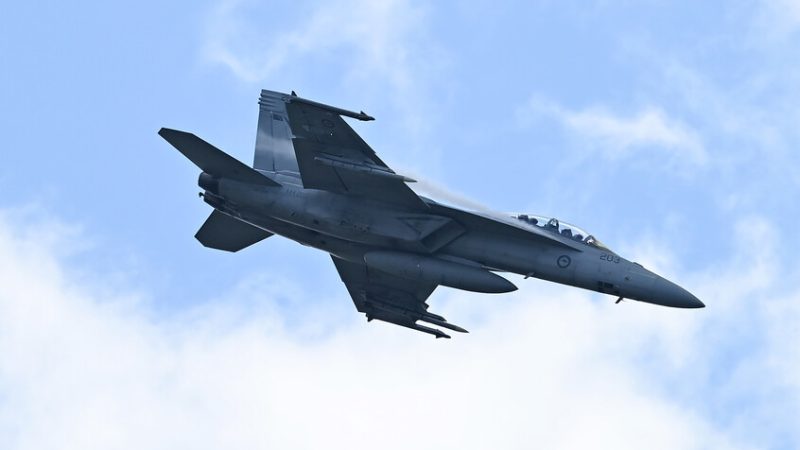 “نوفوستي”: الولايات المتحدة أرسلت 4 طائرات إلى أجواء فنزويلا