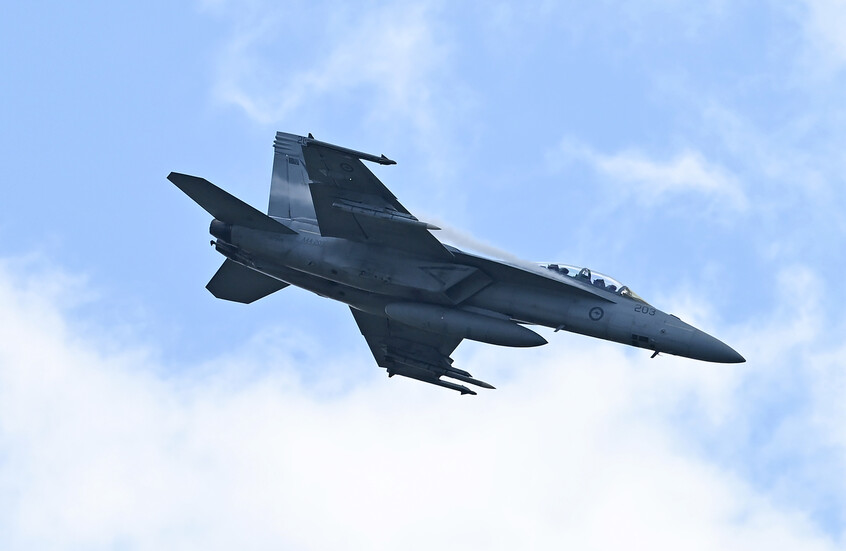 “نوفوستي”: الولايات المتحدة أرسلت 4 طائرات إلى أجواء فنزويلا