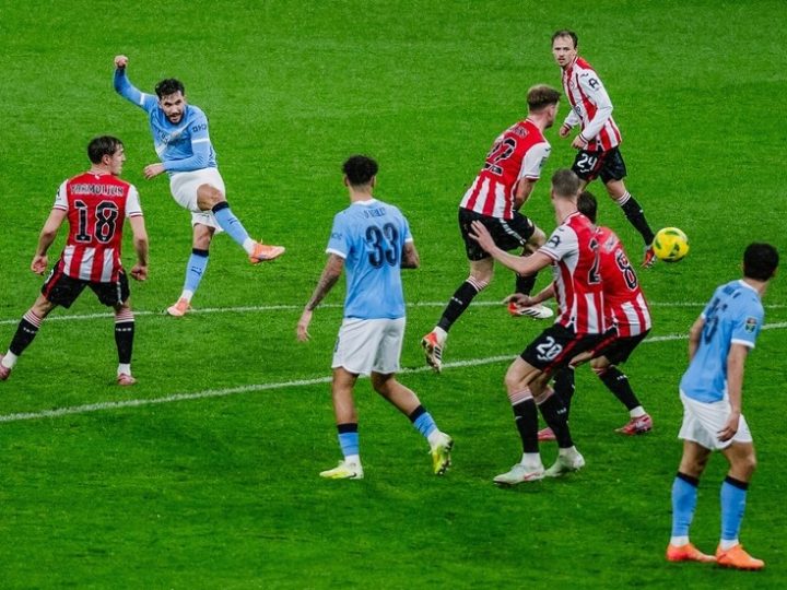 شاهد.. هدف “صاروخي” في المقص