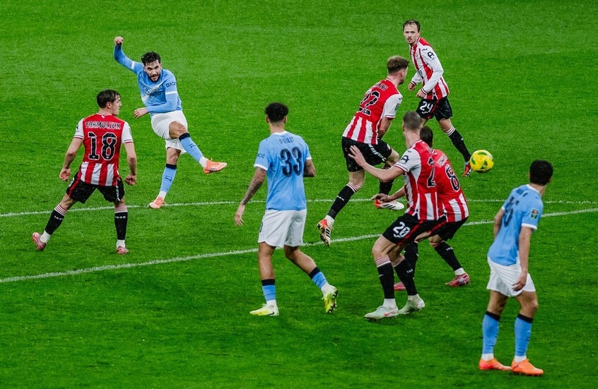 شاهد.. هدف “صاروخي” في المقص