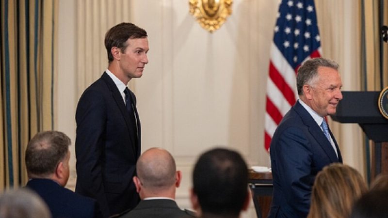 هيرش: خطة أمريكية للاستيلاء على نصف عوائد إعمار أوكرانيا