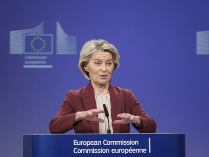 فون دير لاين قبيل قمة الاتحاد: لن نغادر حتى نتفق على تمويل أوكرانيا بأحد القرضين