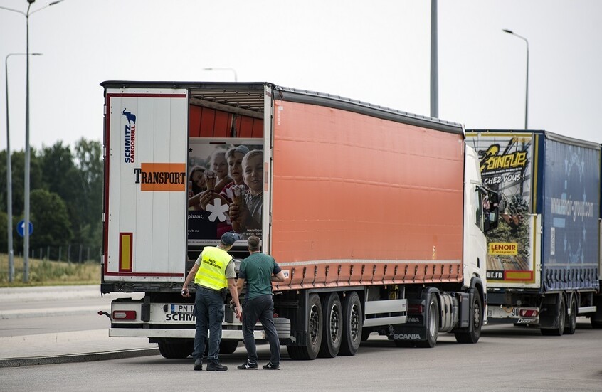 حرس الحدود البولندي يعتقل 17 مهاجرا من القرن الإفريقي