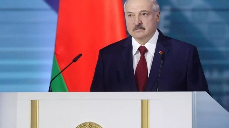 لوكاشينكو: منظومة صواريخ “أوريشنيك” الروسية دخلت الخدمة القتالية في بيلاروس