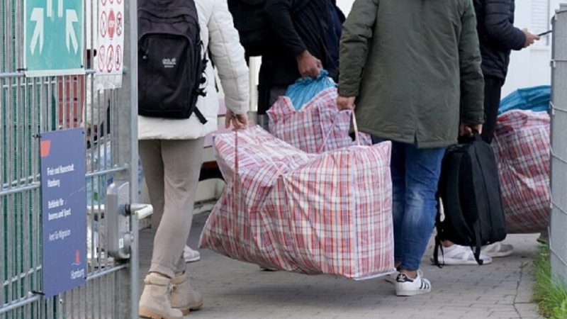 النرويج تعلن عن قرار هام بشأن اللاجئين السوريين يبدأ تطبيقه مطلع العام المقبل