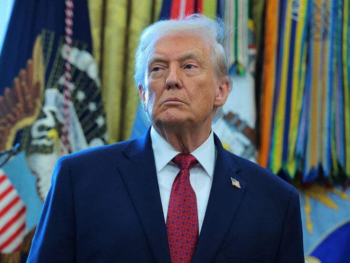 ترامب لا يستبعد الحرب مع فنزويلا