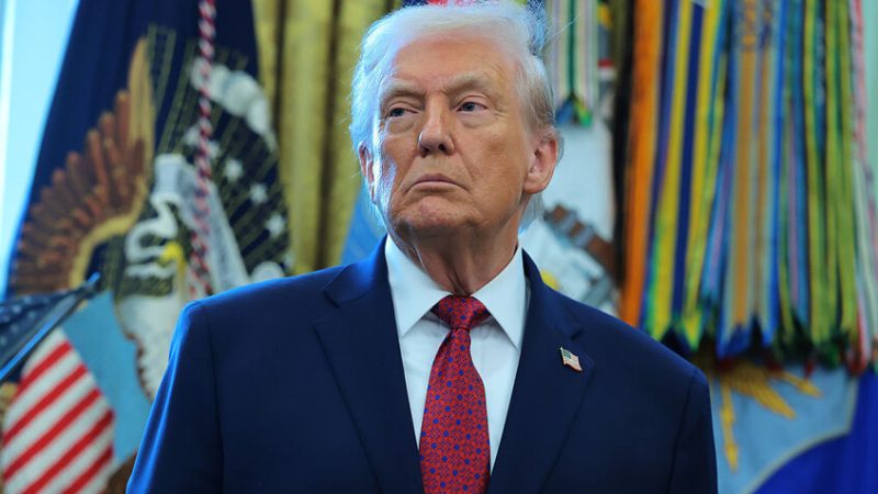 ترامب لا يستبعد الحرب مع فنزويلا