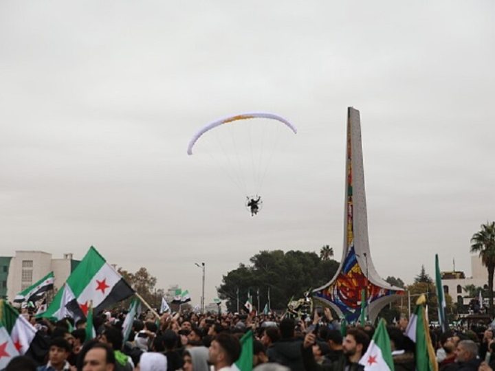 المملكة المتحدة تفرض عقوبات على أفراد وتنظيمات متورطة في انتهاكات ضد المدنيين في سوريا