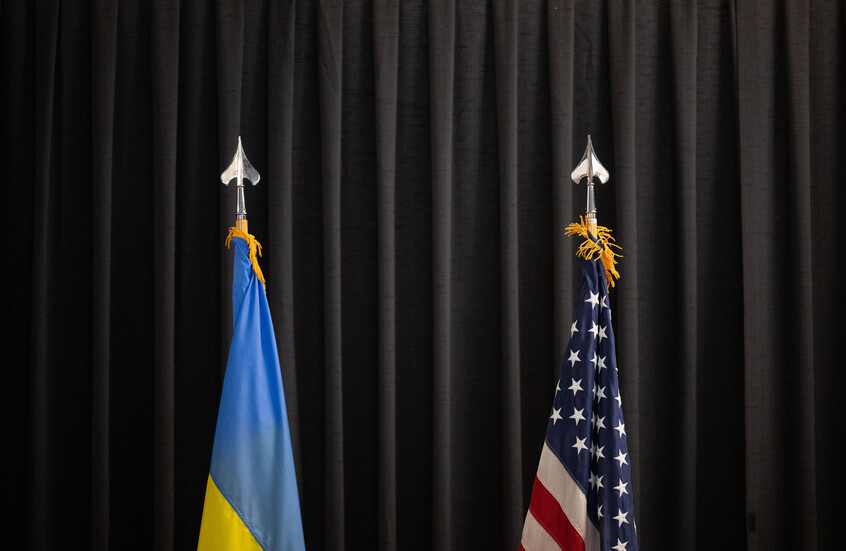 “أكسيوس”: اجتماع مرتقب بين ويتكوف وعميروف ومستشارين أمنيين أوروبيين