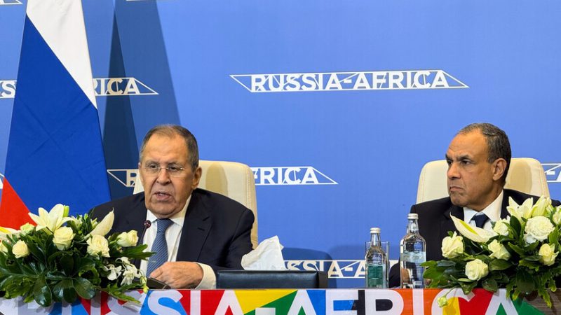 لافروف: روسيا وإفريقيا ترفضان العقوبات الأحادية الجانب