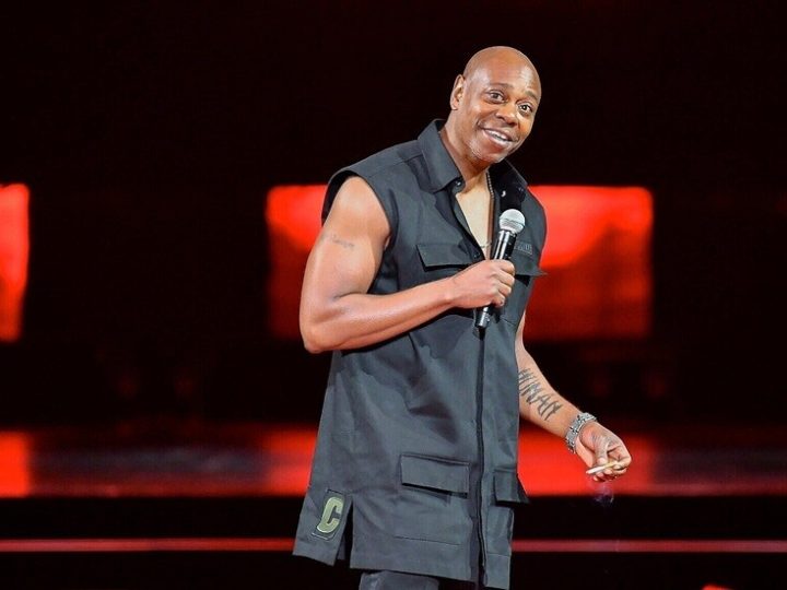 ديف شابيل يثير الجدل بحديثه عن اغتيال تشارلي كيرك وعرضه في السعودية