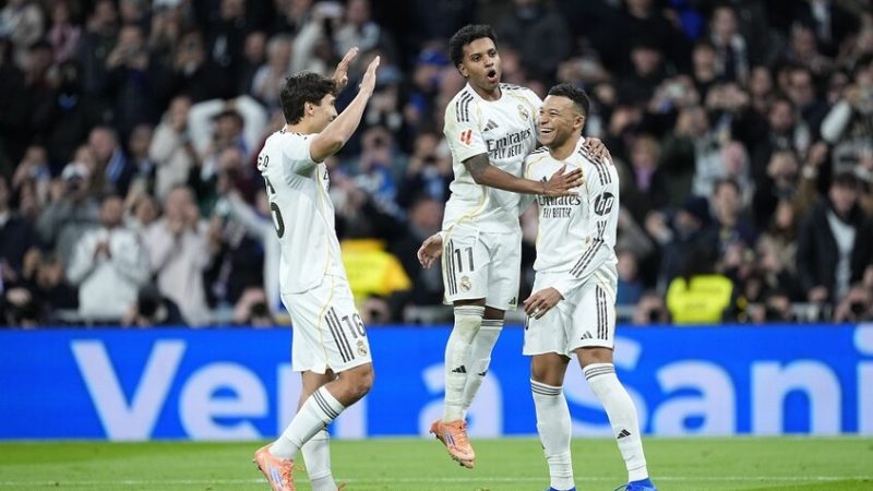 هدف بالرمق الأخير والاحتفال بطريقة “صاروخ ماديرا”.. مبابي يعادل رقما قياسيا للأسطورة رونالدو (فيديو)