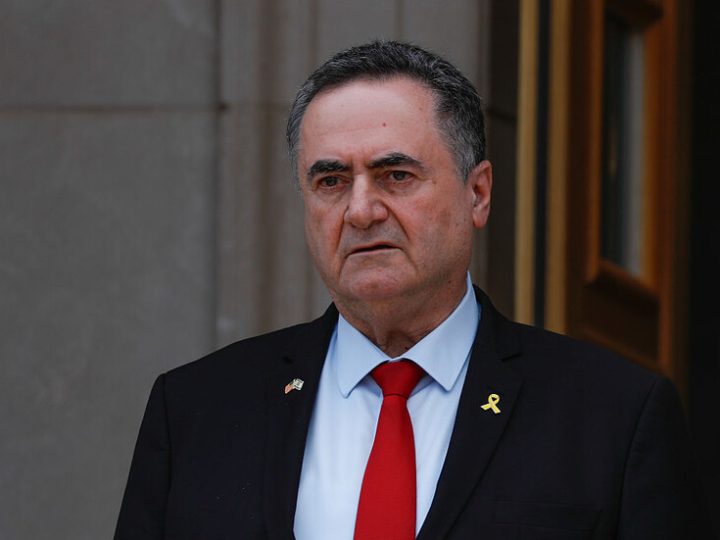 معركة قانونية وسياسية تشتعل في إسرائيل حول مصير إذاعة الجيش بعد 75 عاما من البث