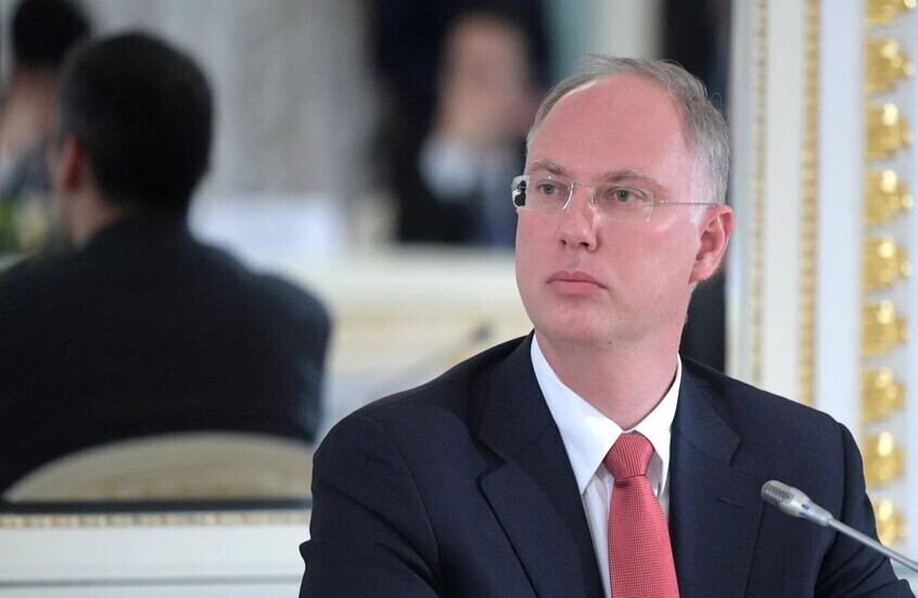 دميترييف يندد بحملة دعاة الحرب الإعلامية لتعطيل تسوية أوكرانيا