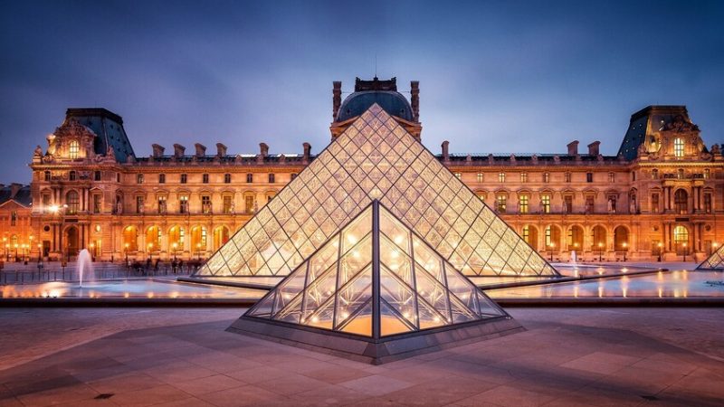 تحقيق جديد يكشف تفاصيل صادمة.. 8482 جوهرة مسروقة في وضح النهار من اللوفر