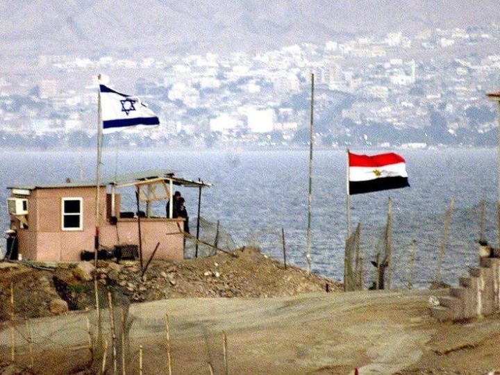 السفير الإسرائيلي السابق لدى القاهرة يهاجم الإعلام المصري