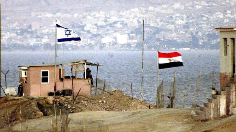 السفير الإسرائيلي السابق لدى القاهرة يهاجم الإعلام المصري