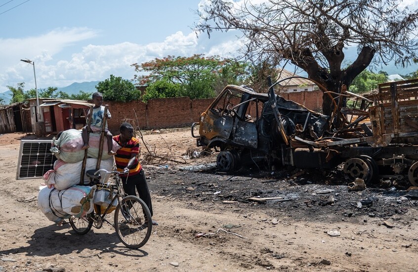 الكونغو الديمقراطية.. تجدد الاشتباكات قرب أوفيرا رغم إعلان “إم 23” انسحابها من المدينة