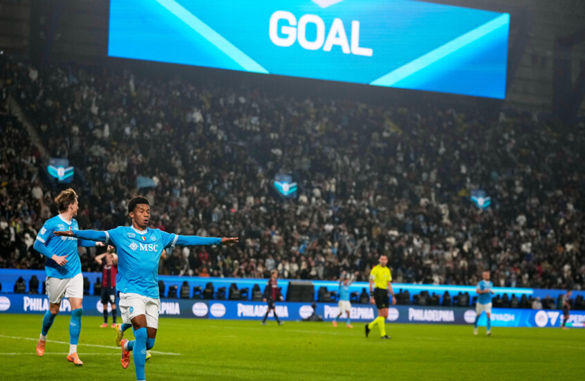 نابولي يهزم بولونيا ويتوج بكأس السوبر الإيطالي للمرة الثالثة في تاريخه (فيديو)