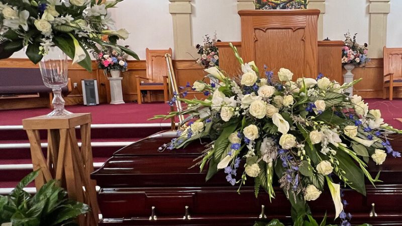 فضيحة جنائز كولورادو.. زوجان يُقرّان بإساءة معاملة 191 جثة