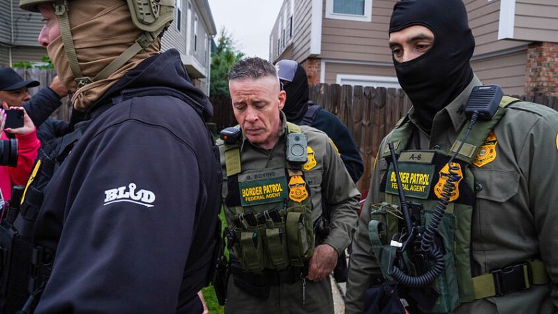 البيت الأبيض يرفض مناشدة الأساقفة السلطات تعليق قيود الهجرة خلال عيد الميلاد