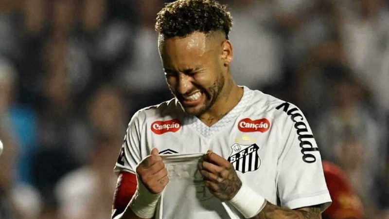 قبل كأس العالم 2026.. نيمار يخضع لجراحة ناجحة