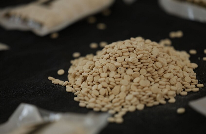 تقرير أممي: تعطيل واسع لصناعة الكبتاغون في سوريا.. والخليج لا يزال سوقه الرئيسية