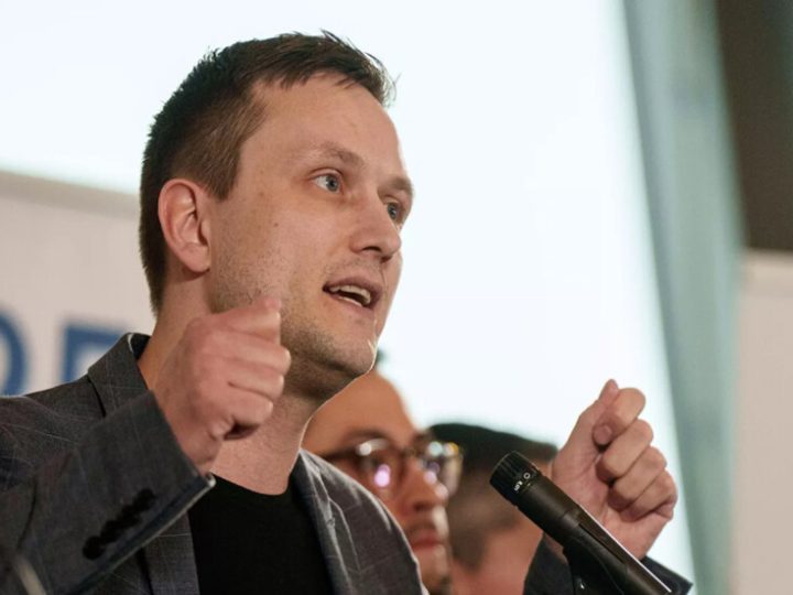 رئيس وزراء غرينلاند: تصريحات ترامب حول الجزيرة “تبعث على الحزن”