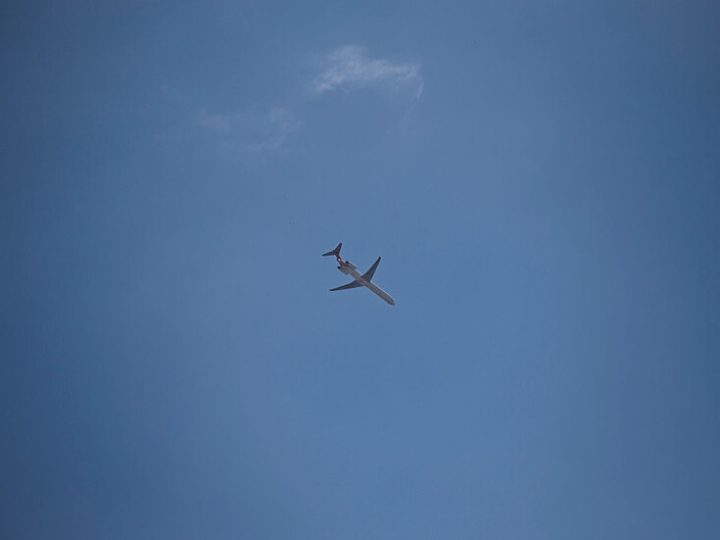 إيران.. إحباط محاولة احتجاز ركاب طائرة كرهائن