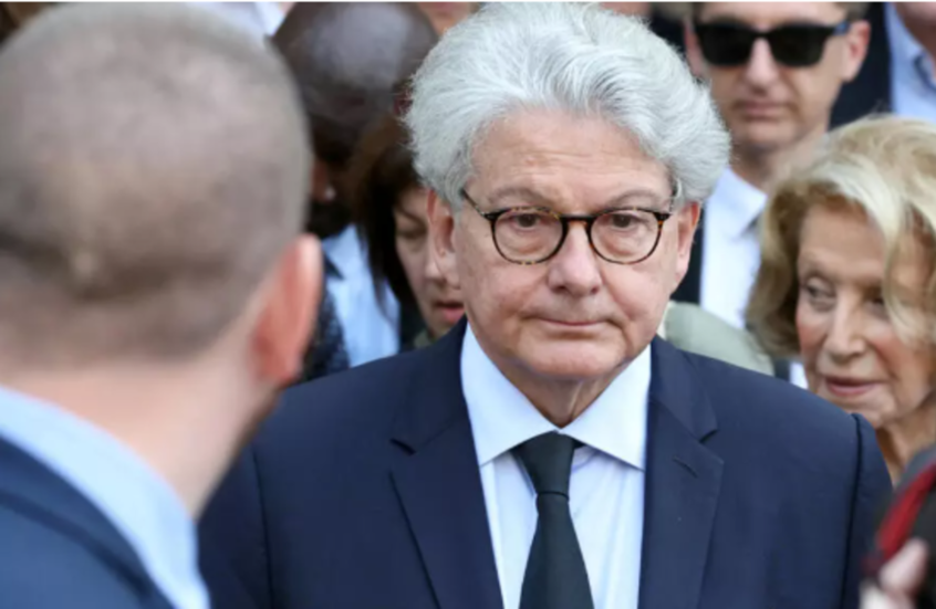 توتر بين واشنطن وباريس.. ماكرون يندّد بحظر الولايات المتحدة دخول مسؤولين أوروبيين