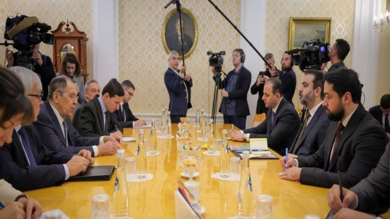 لافروف للشيباني: روسيا ملتزمة بدعم سيادة سوريا ووحدة أراضيها