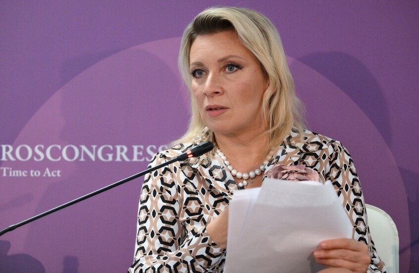 زاخاروفا: المسيرات الجوية الأوكرانية كانت السبب الرئيسي لتحطم طائرة AZAL