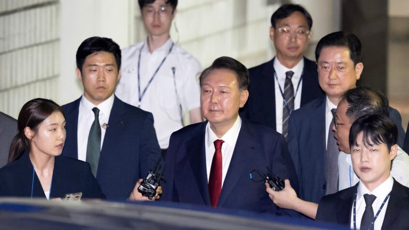 كوريا الجنوبية.. مطالبات بسجن الرئيس السابق 10 سنوات بتهمة عرقلة العدالة والأحكام العرفية