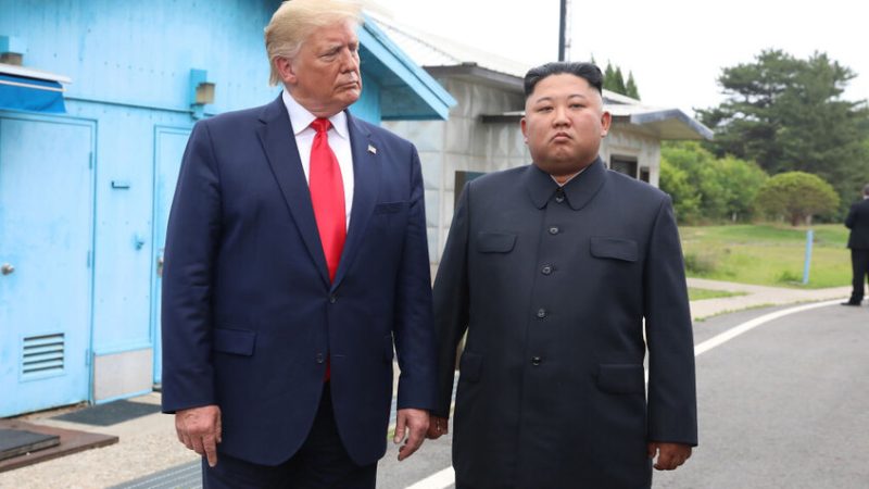 العالم يترقب احتمالات لقاء كيم جونغ-أون وترامب في العام المقبل