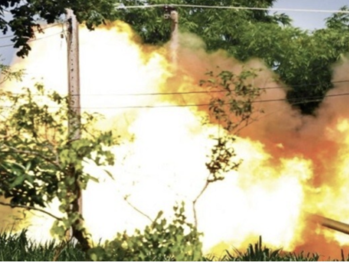 تواصل الاشتباكات بين تايلاند وكمبوديا رغم مباحثات البلدين لوقف إطلاق النار