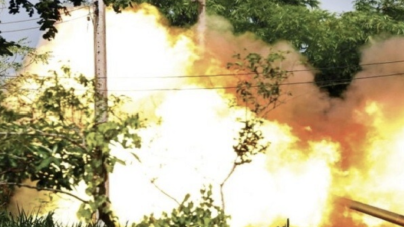 تواصل الاشتباكات بين تايلاند وكمبوديا رغم مباحثات البلدين لوقف إطلاق النار